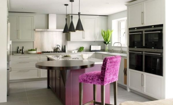 Раскладные столы для маленькой кухни: как оптимизировать кухонное пространство и обзор наиболее удобных современных моделей